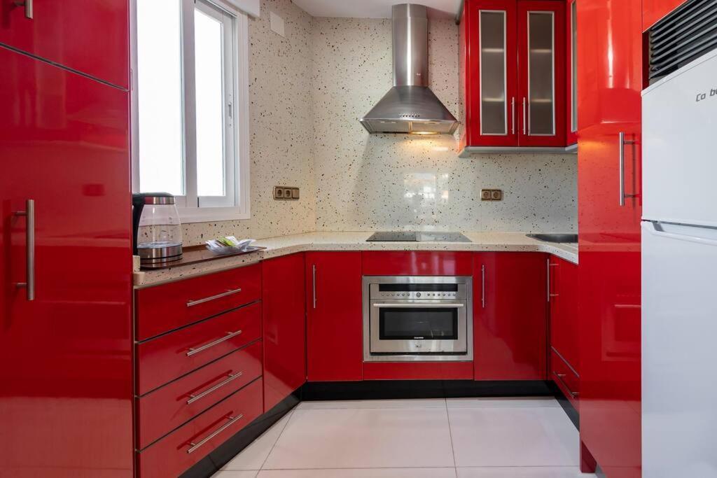 Apartamentos Avenida Tropical By Bossh! Apartments 살로브레나 외부 사진