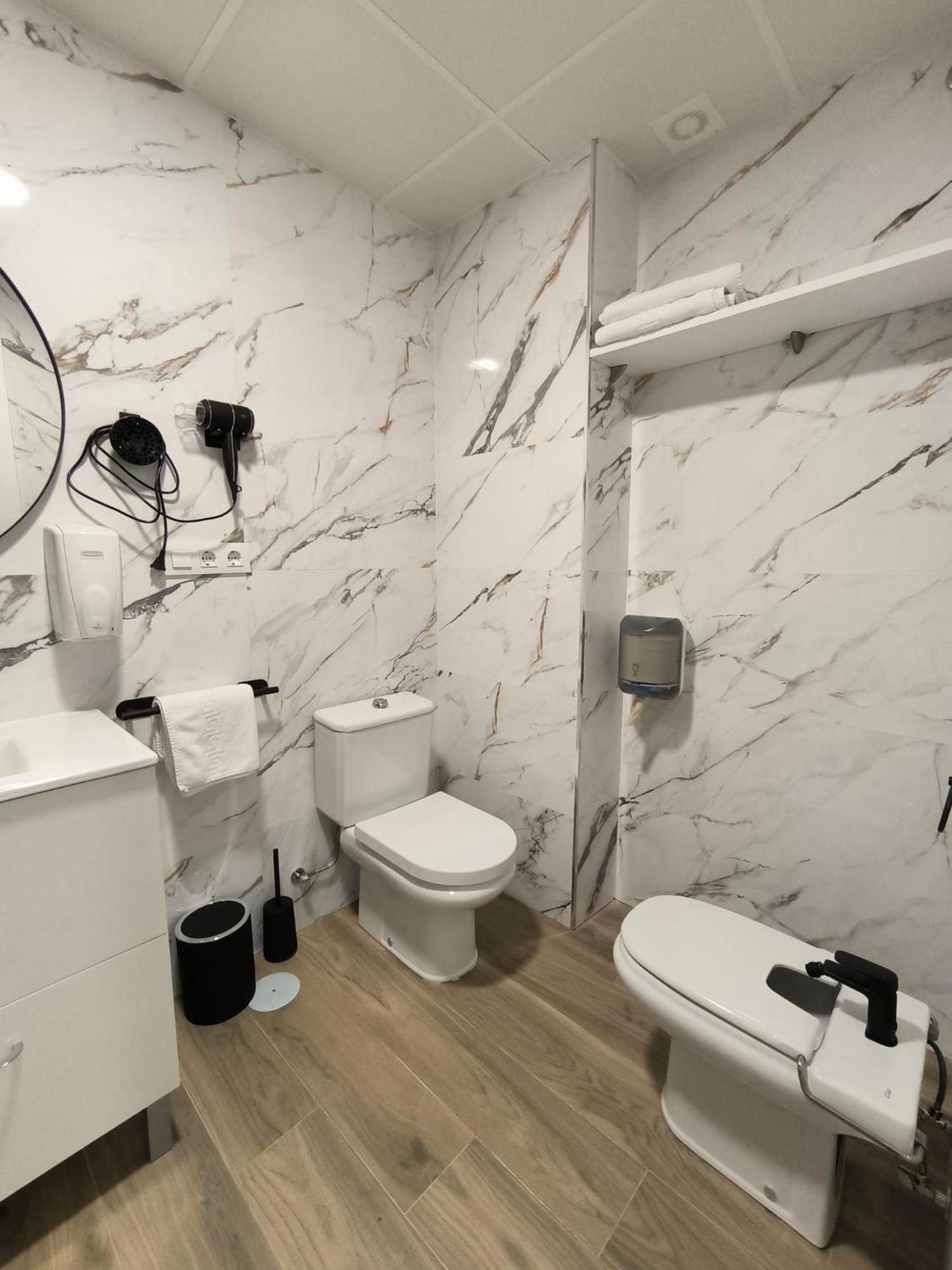 Apartamentos Avenida Tropical By Bossh! Apartments 살로브레나 외부 사진